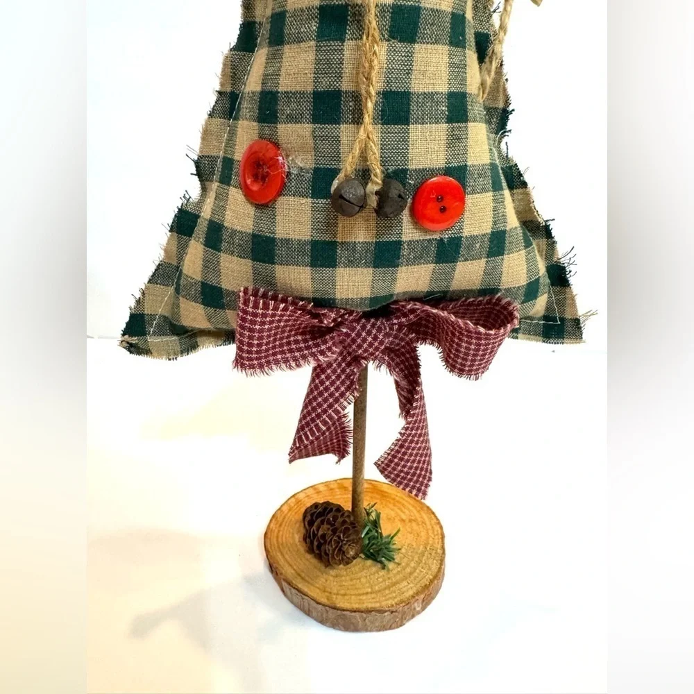New Handmade OOAK 14.5” Green Plaid Country Christmas Tree w Snowflake